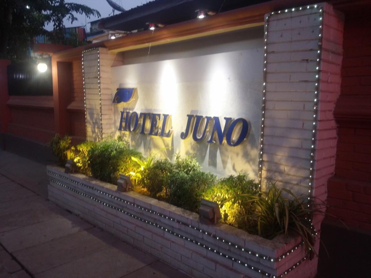 Hotel Juno Pakokku Exteriör bild